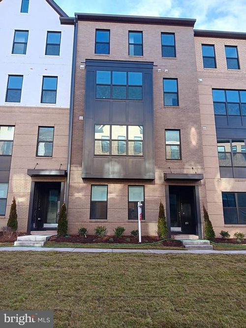 132-4951 Longmire Way, CHANTILLY, VA, 20151-2548 | Card Image