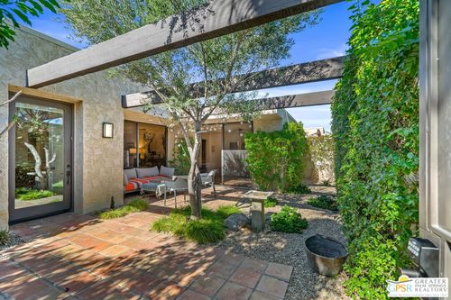 402 N Hermosa Dr, Palm Springs, CA, 92262-6145 | Card Image