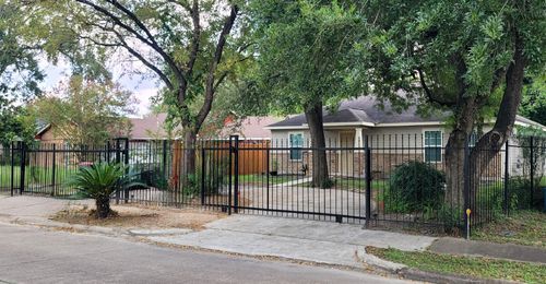 10226 Ella Falls Blvd, Houston, TX, 77038-1567 | Card Image