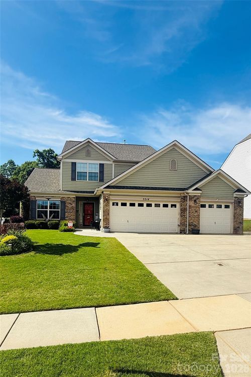 5514 Verrazano Dr, Waxhaw, NC, 28173-9866 | Card Image
