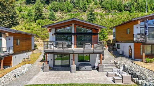 7477 Cottage Way, Lake Cowichan, BC, V0R2G1 | Card Image