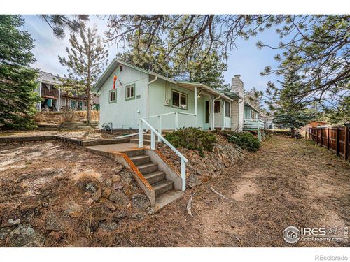 453 Aspen Ave, Estes Park, CO, 80517-7647 | Card Image