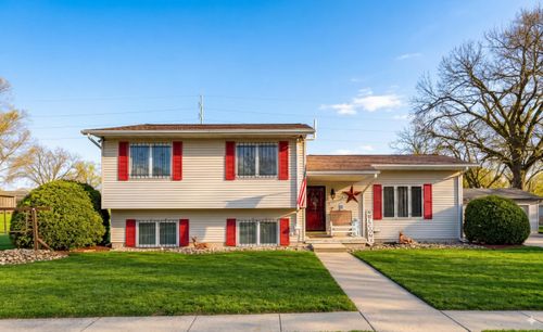 714 Quincy Street, Waterloo, IA, 50703 | Card Image