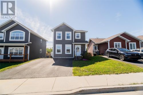 17 Brant Dr, House with 4 bedrooms, 4 bathrooms and null parking in Mount Pearl NL | Card Image