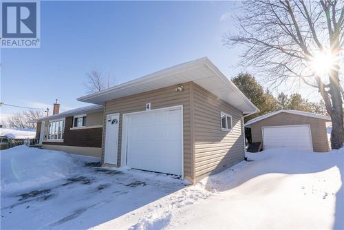 4 Janmar Crt, Sudbury, ON, P3E4M5 | Card Image