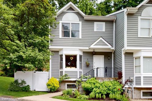 50 Snowden Ave, Ossining, NY, 10562-3236 | Card Image