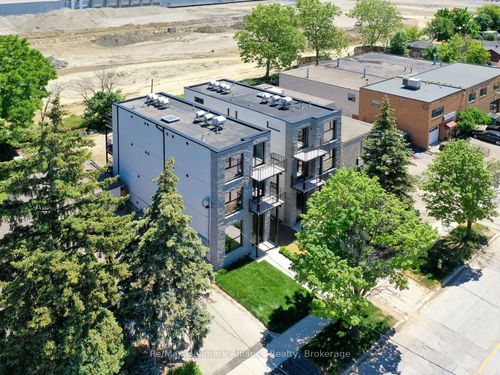 400-155 30th St, Toronto, ON, M8W3C3 | Card Image