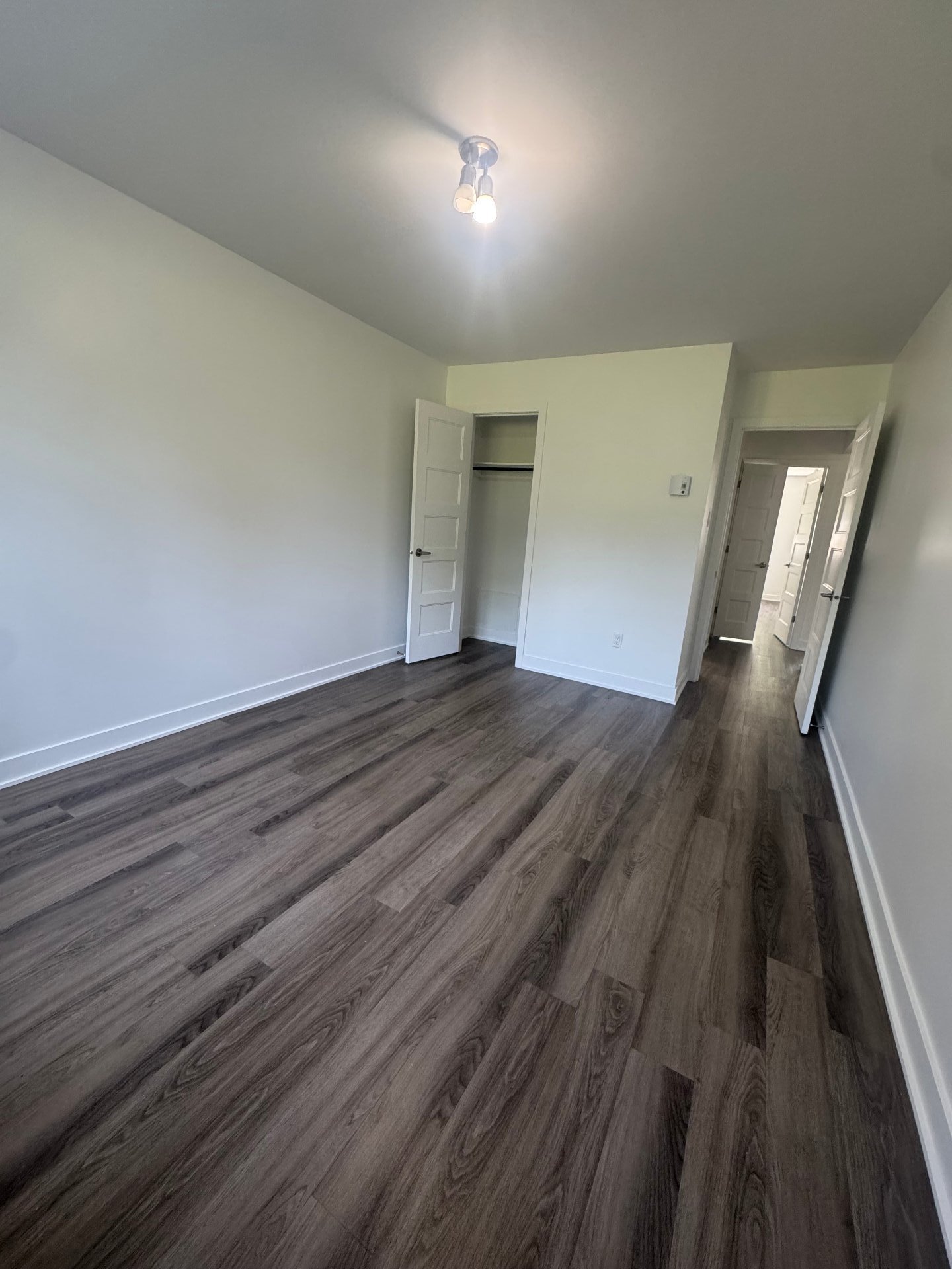 Residential Lease in Longueuil (Le Vieux-Longueuil) 3