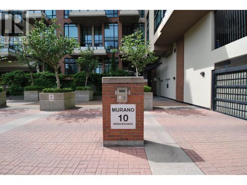 404-10 Renaissance Sq, New Westminster, BC, V3M7B1 | Card Image