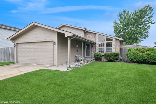 20952 S Aviemore Ln, Frankfort, IL, 60423-9366 | Card Image