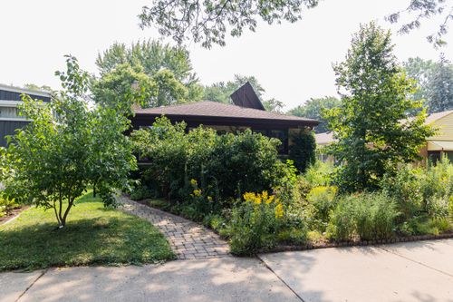 325 Dodge Ave, Evanston, IL, 60202-3252 | Card Image