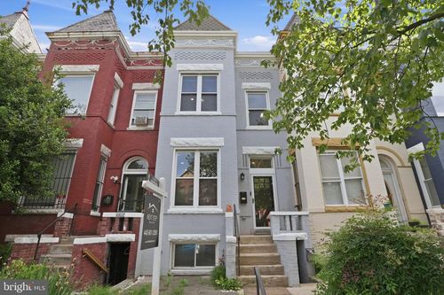 1004 11th St Ne, WASHINGTON, DC, 20002-3704 | Card Image