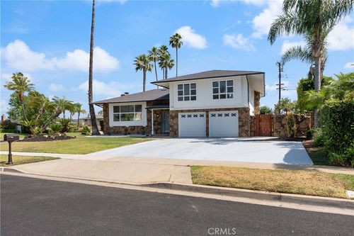 17592 Rainier Dr, North Tustin, CA, 92705-1833 | Card Image