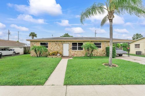 621 W 35th St, Riviera Beach, FL, 33404-2110 | Card Image