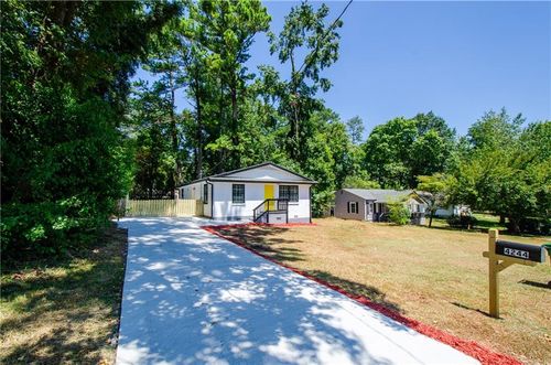 4244 Lindsey Dr, Decatur, GA, 30035-1927 | Card Image