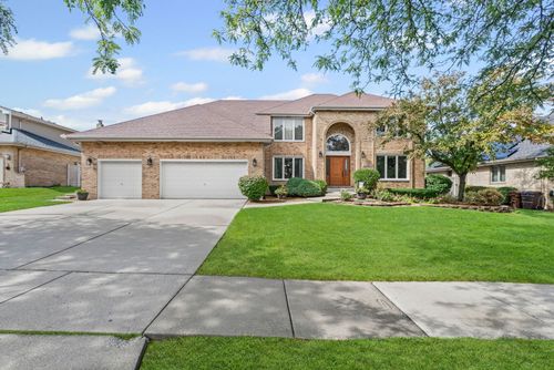 17412 Briar Dr, Tinley Park, IL, 60487-5237 | Card Image