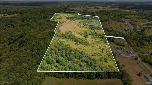 7145 Bluebird Rd Nw, East Canton, OH, 44730-9605 | Card Image