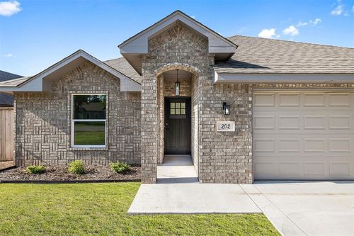 202 E Main St, Calumet, OK, 73014 | Card Image