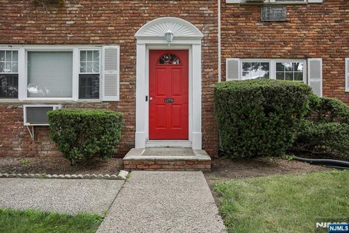 1279 Valley Rd, Wayne, NJ, 07470-7980 | Card Image
