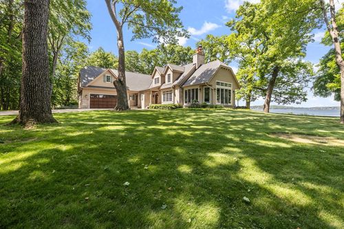 4878 N County Road C, Chenequa, WI, 53058 | Card Image