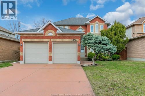 1058 Peach Blossom Cres, Windsor, ON, N9G2R5 | Card Image