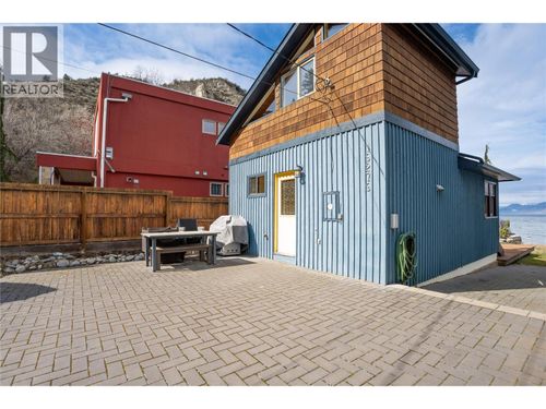 19279 Lakeshore Dr N, Summerland, BC, V0H1Z6 | Card Image