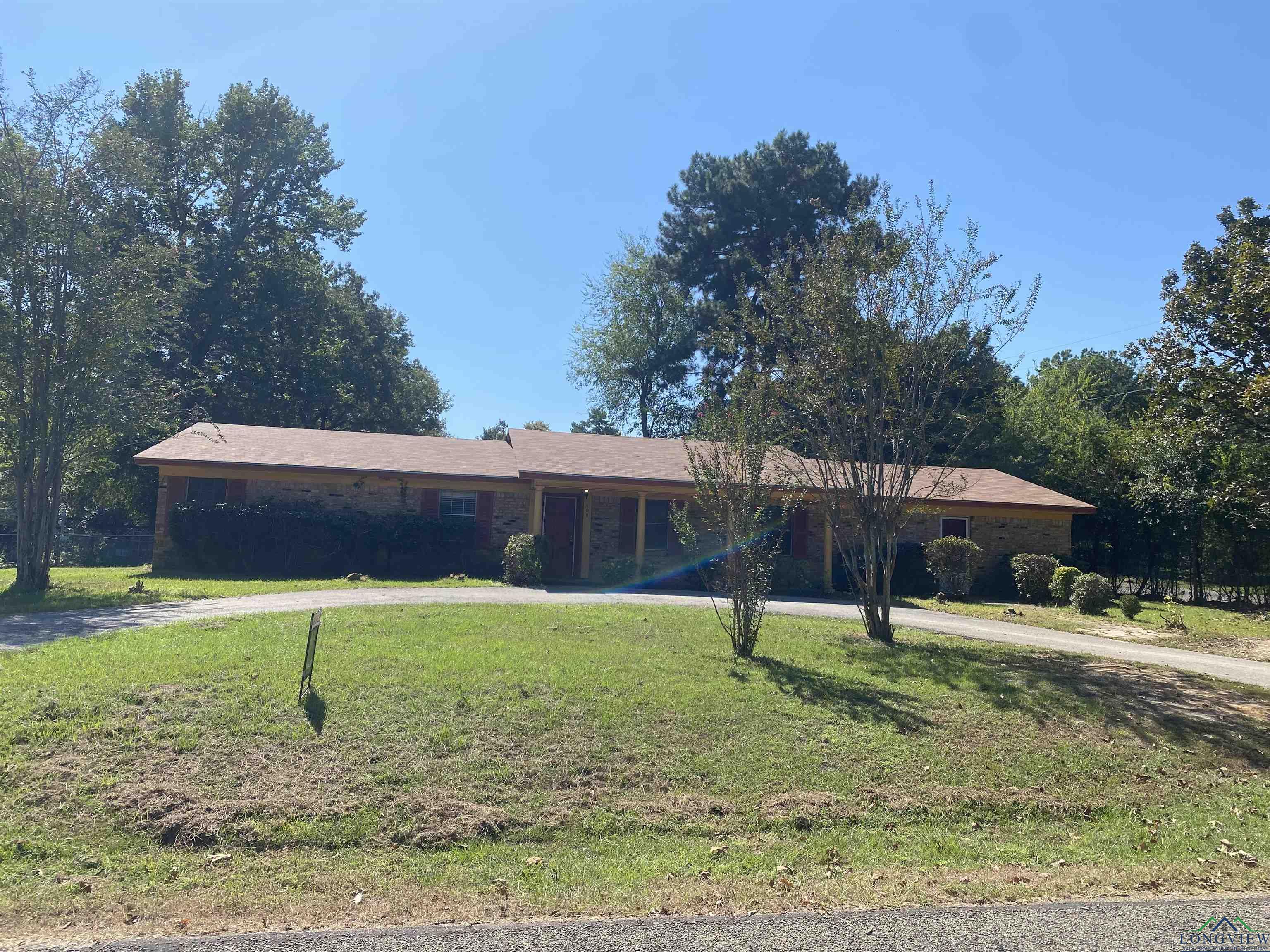 Dellbrook Dr, Longview, TX 75604