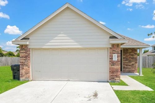 8634 Doris Oaks Cir, Houston, TX, 77028-4587 | Card Image