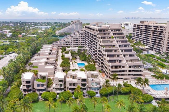 APT-174 - 201 Crandon Blvd, Townhouse with 4 bedrooms, 7 bathrooms and null parking in Key Biscayne FL | Image 66