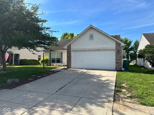 721 Chestnut Ln, Brownsburg, IN, 46112-9283 | Card Image