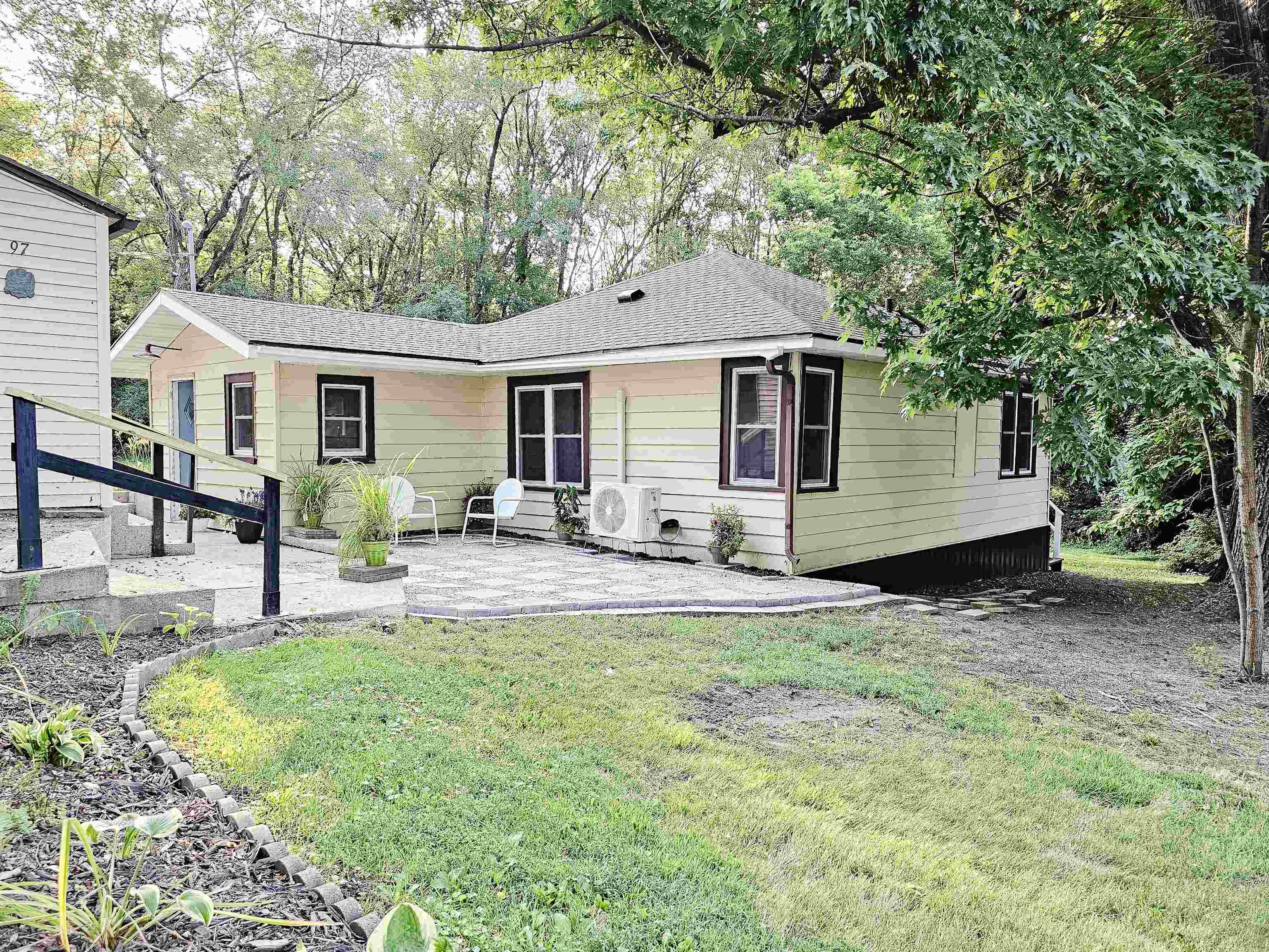 Mound Dr, Edgerton, WI 53534