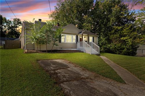 10401 E 35th St S, Independence, MO, 64052-2628 | Card Image