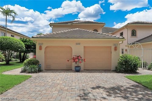 402-526 Lake Louise Cir, NAPLES, FL, 34110-8075 | Card Image