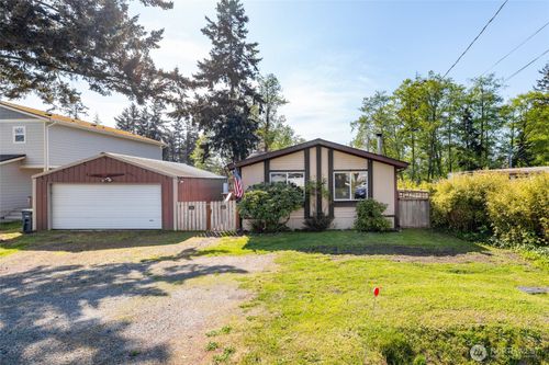 4331 Hamilton Dr, Oak Harbor, WA, 98277-9549 | Card Image