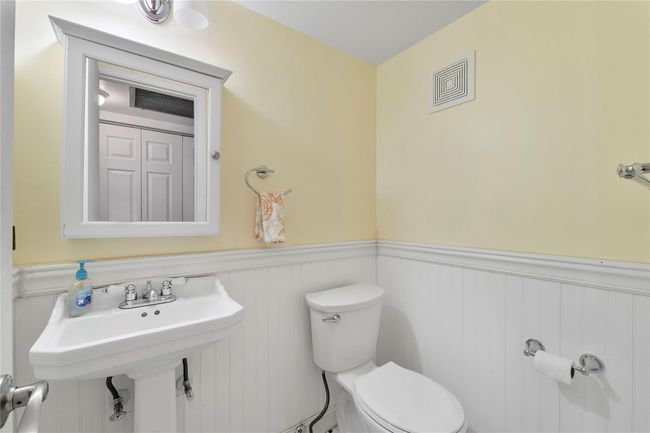 Half bath | Image 9