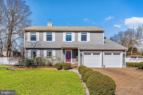 682 Windsor Rd, Brick, NJ, 08723-6333 | Card Image