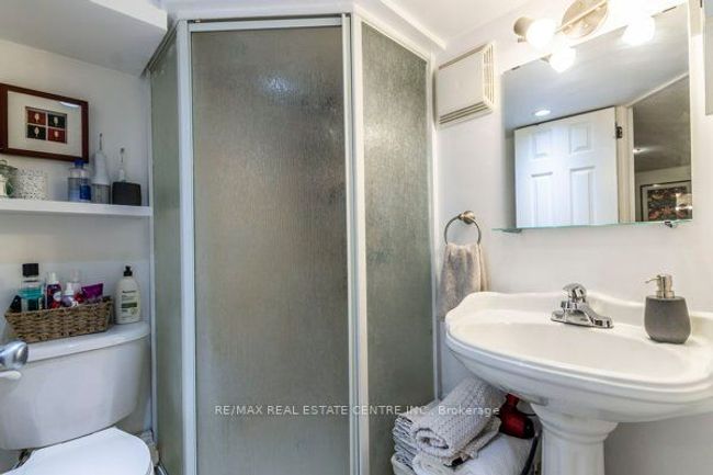 123 Krug St, Home with 5 bedrooms, 3 bathrooms and 3 parking in Kitchener ON | Image 21