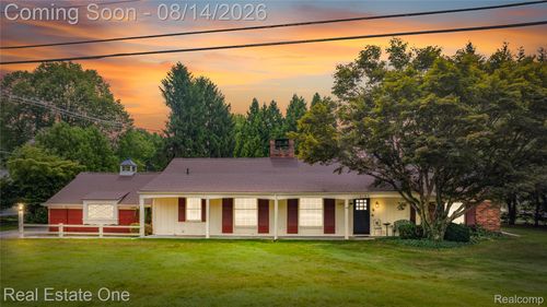 4195 Orchard Way, Bloomfield Hills, MI, 48301-1634 | Card Image