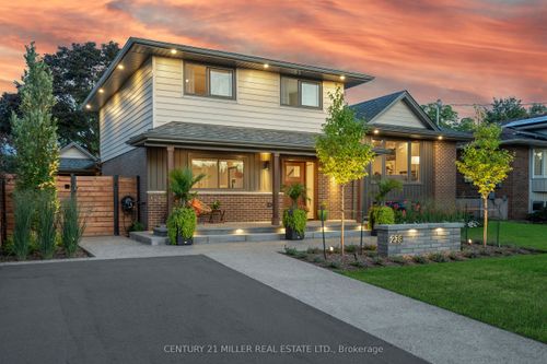 238 Slater Cres, Oakville, ON, L6K2C8 | Card Image