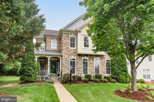 1002 W Kensington Cir, FREDERICKSBURG, VA, 22401-8003 | Card Image