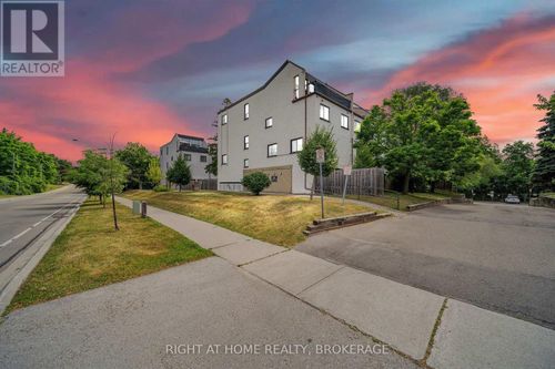 132-1058 Falgarwood Dr, Oakville, ON, L6H2P3 | Card Image