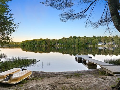 5 Lost Acres Dr, Chepachet, RI, 02814-1723 | Card Image