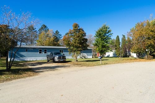 102 Ne Clark Dr, Verndale, MN, 56481-2200 | Card Image