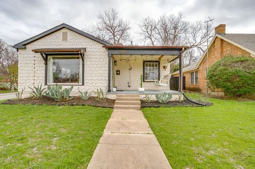 2901 Willing Ave, Fort Worth, TX, 76110-3447 | Card Image