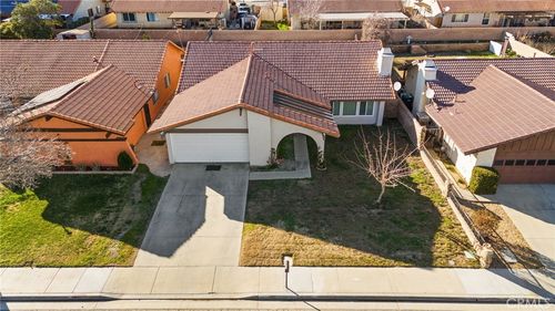 44633 Calston, Lancaster, CA, 93535 | Card Image