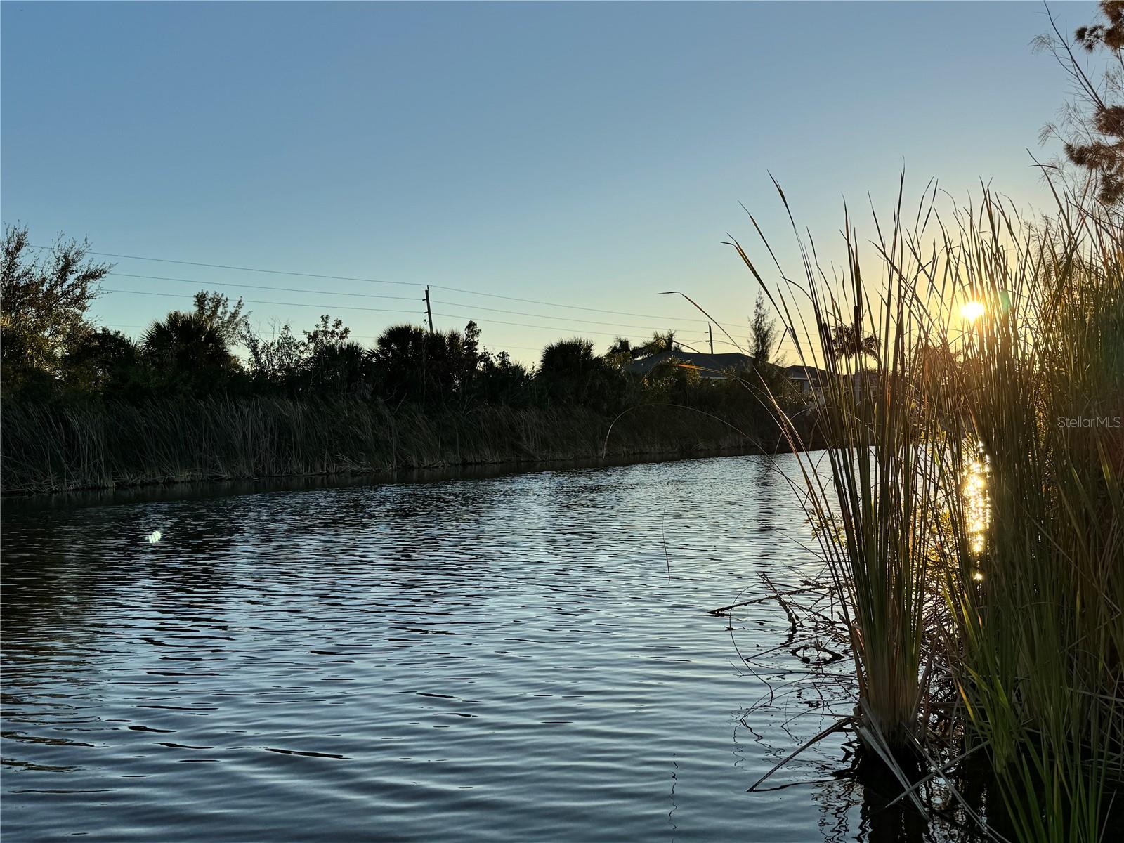Land in PORT CHARLOTTE 5