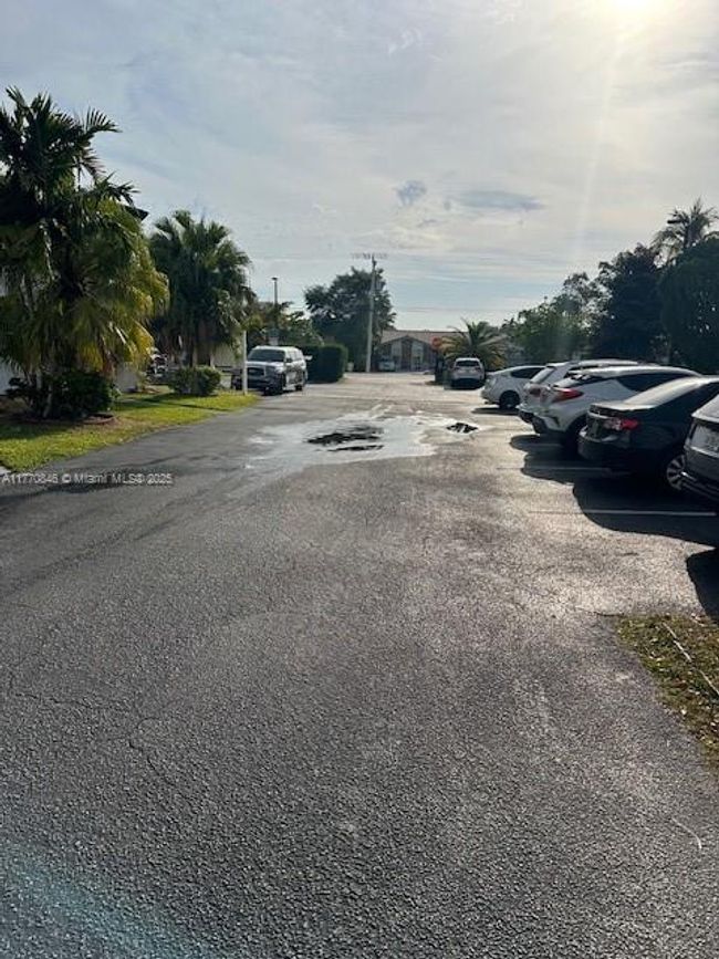 APT-115 - 18720 Ne 18 Th Ave, Condo with 1 bedrooms, 1 bathrooms and null parking in Miami FL | Image 6