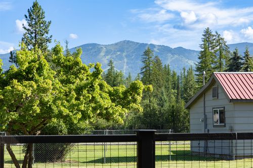 752 Patton Ln, Whitefish, MT, 59937-3184 | Card Image