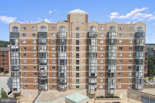 24-311-24 Courthouse Sq, ROCKVILLE, MD, 20850-2340 | Card Image