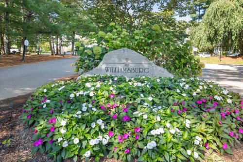 739-739 Wellman Ave, North Chelmsford, MA, 01863-1366 | Card Image